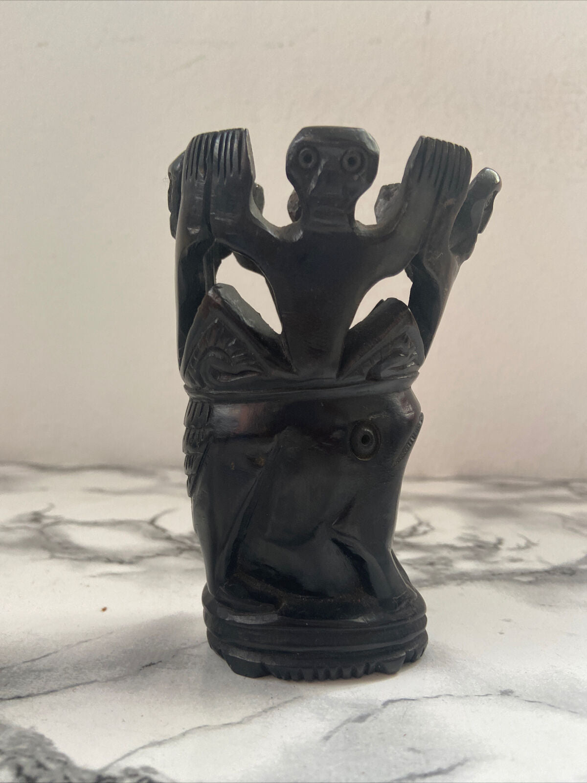 Pezzi D’arte In Legno / Osso
