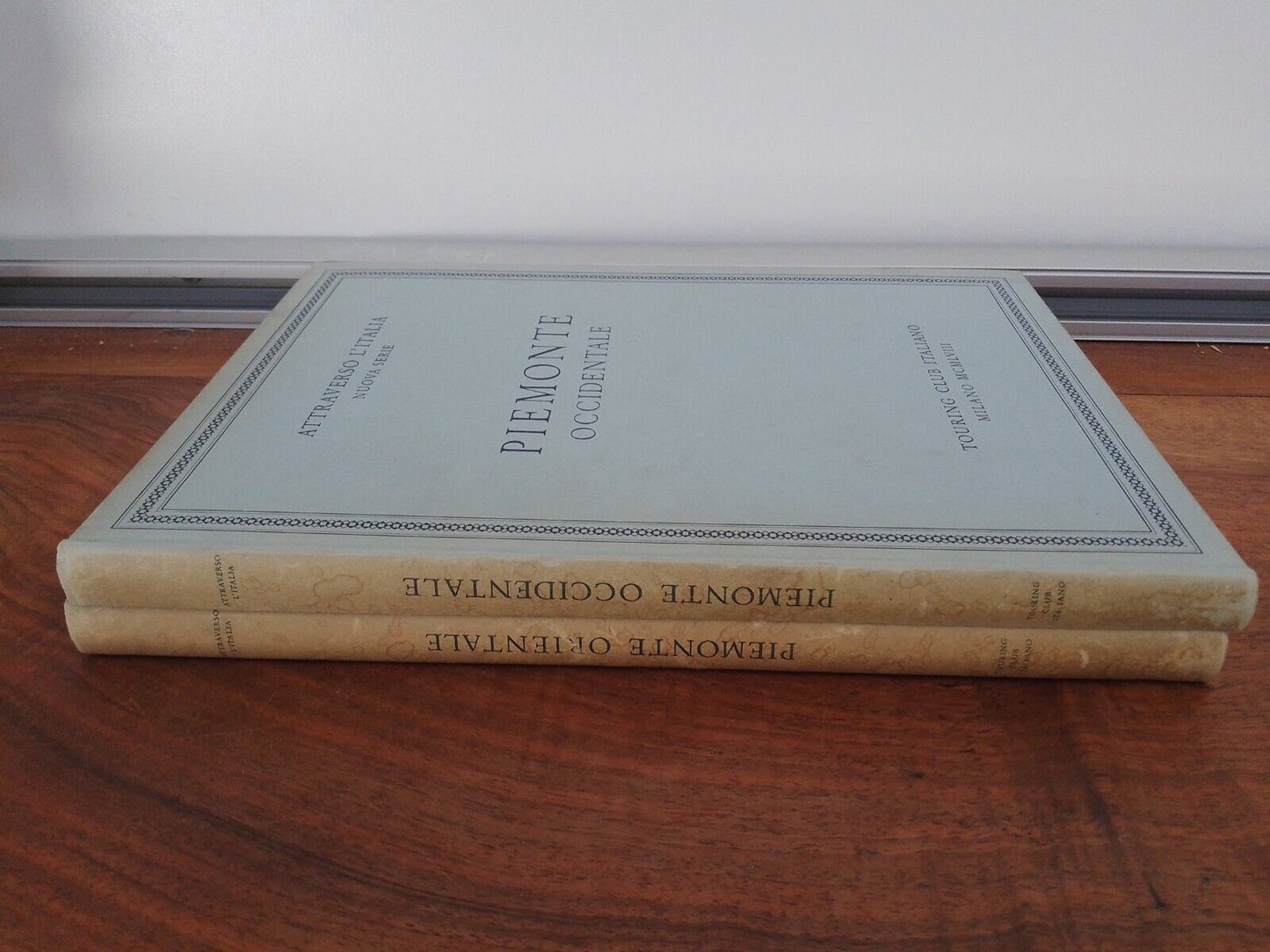 Piémont - 2 volumes - Touring Club Italien - À travers l'Italie - 1958