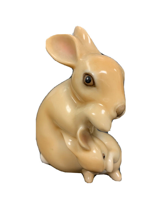 Ceramic leveret figurine