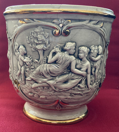 Capodimonte vase (L) Symposium