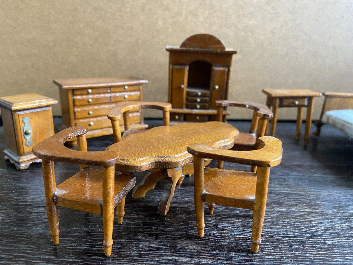 Arredamento casa bambole