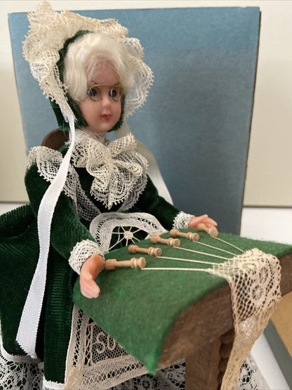 Souvenir De Bruges Doll - Woman Spinning