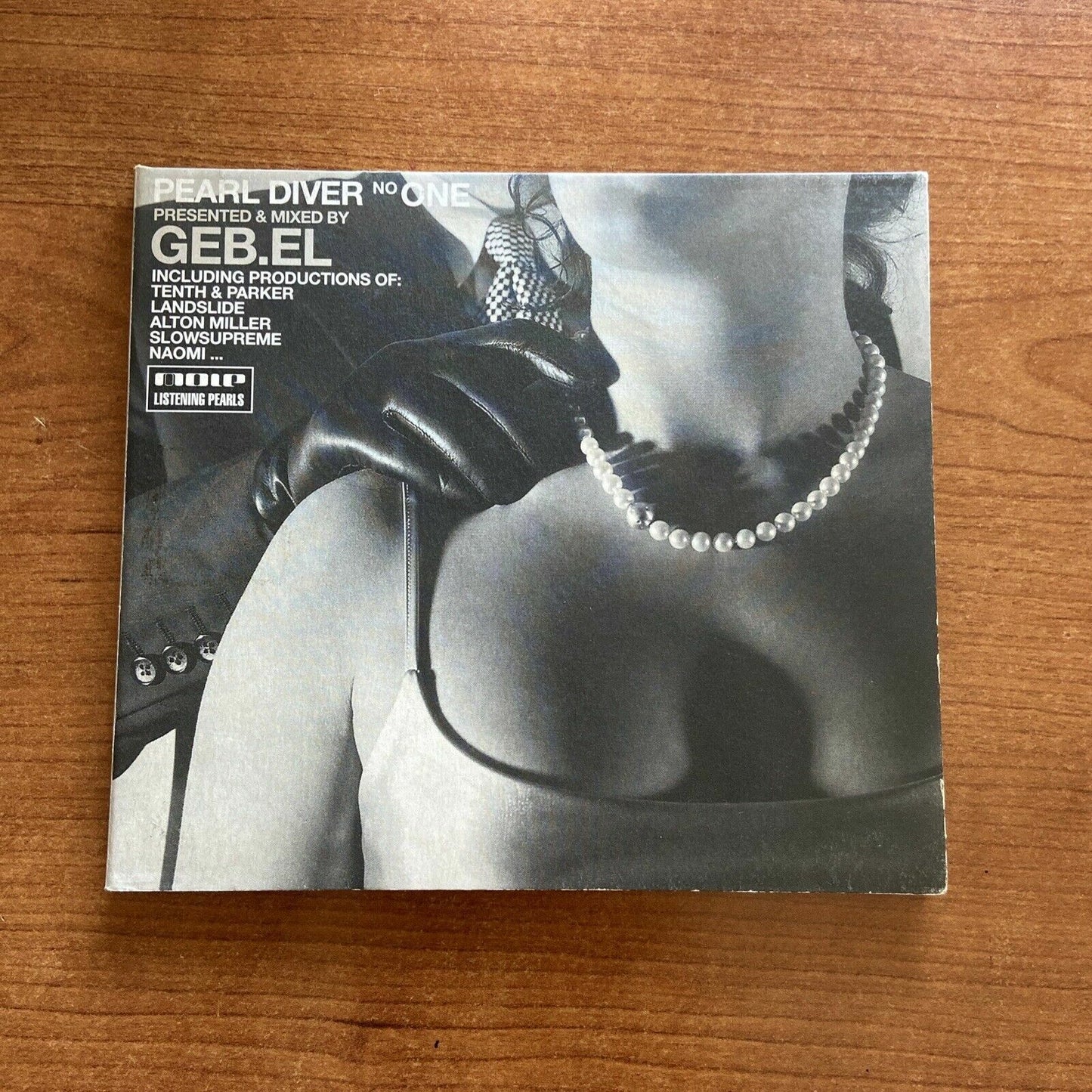 PEARL DIVER N° ONE Presented &amp; Mixed by GEB.EL (2002) - CD.. 