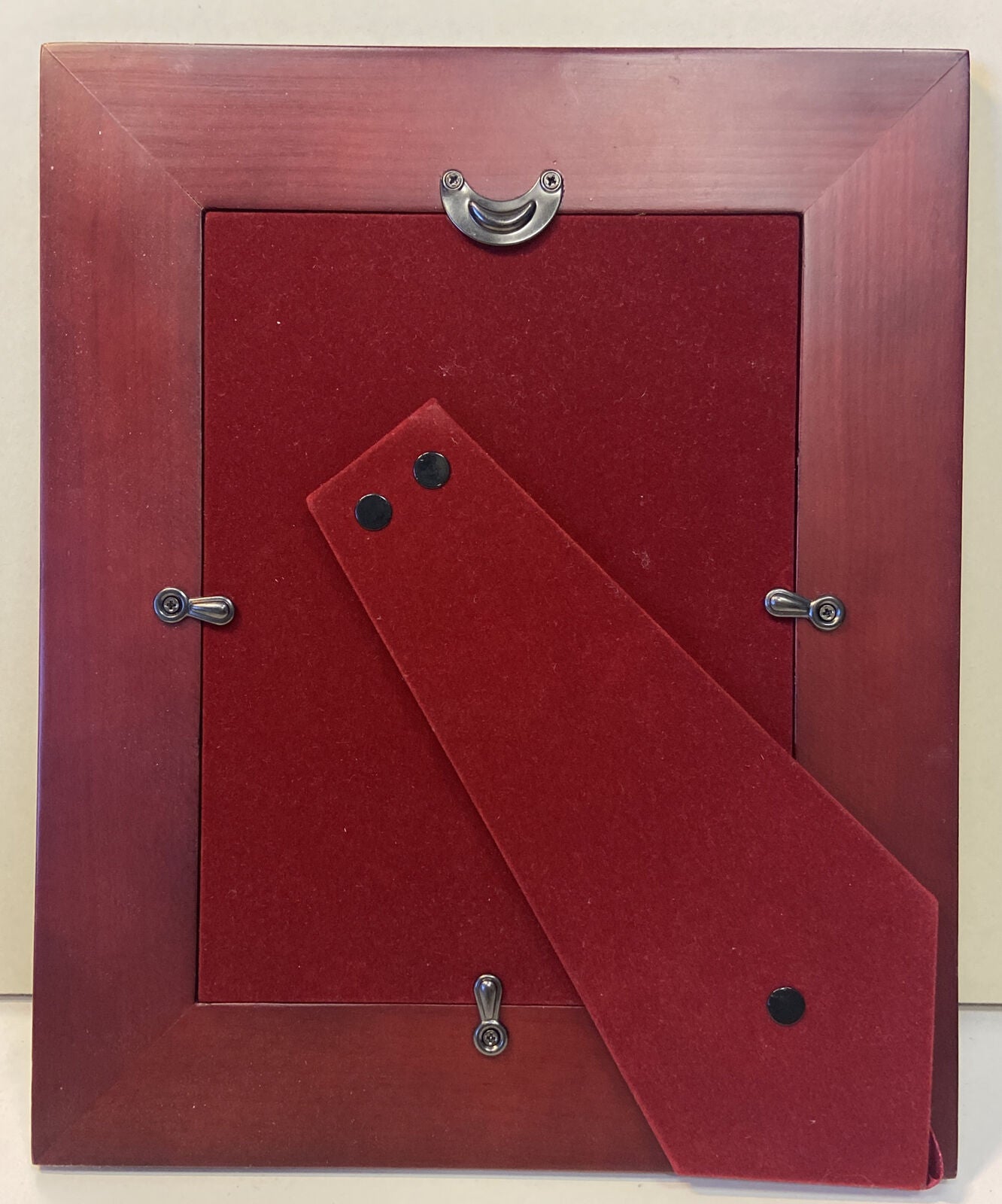 Cornice Argentata In Velluto Rosso 14,5 x 19,5 cm