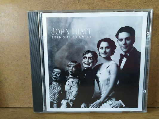 John Hiatt – Bring The Family
