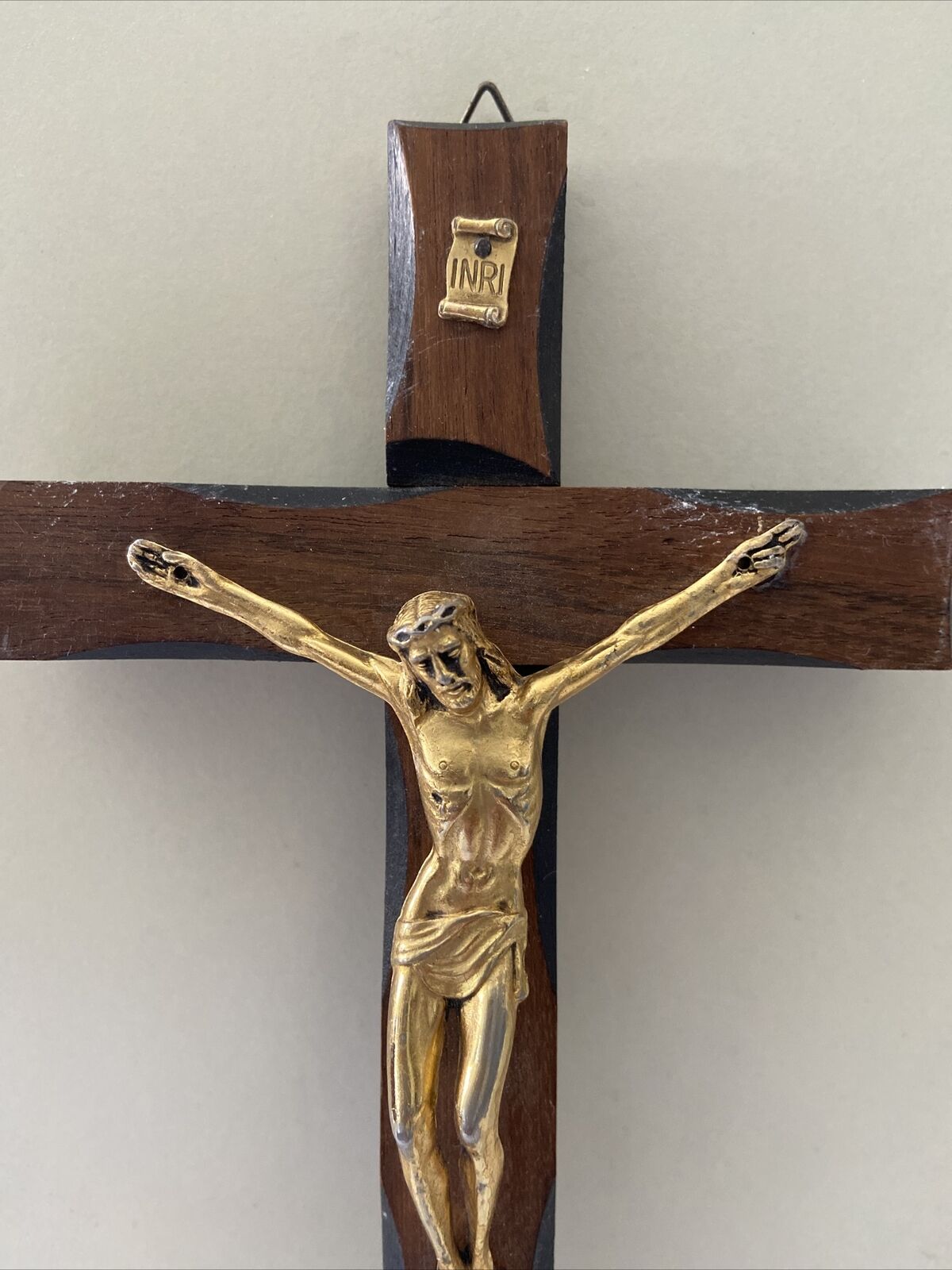 Particolare Croce In Legno Lavorata