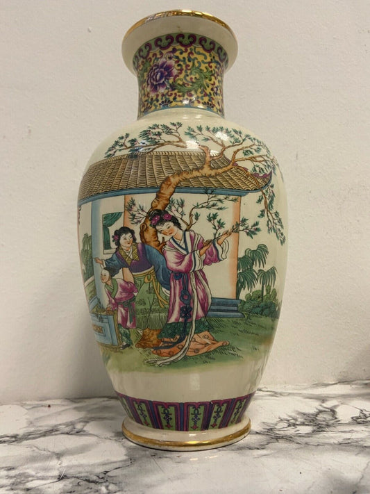 Vaso in porcellana orientale
