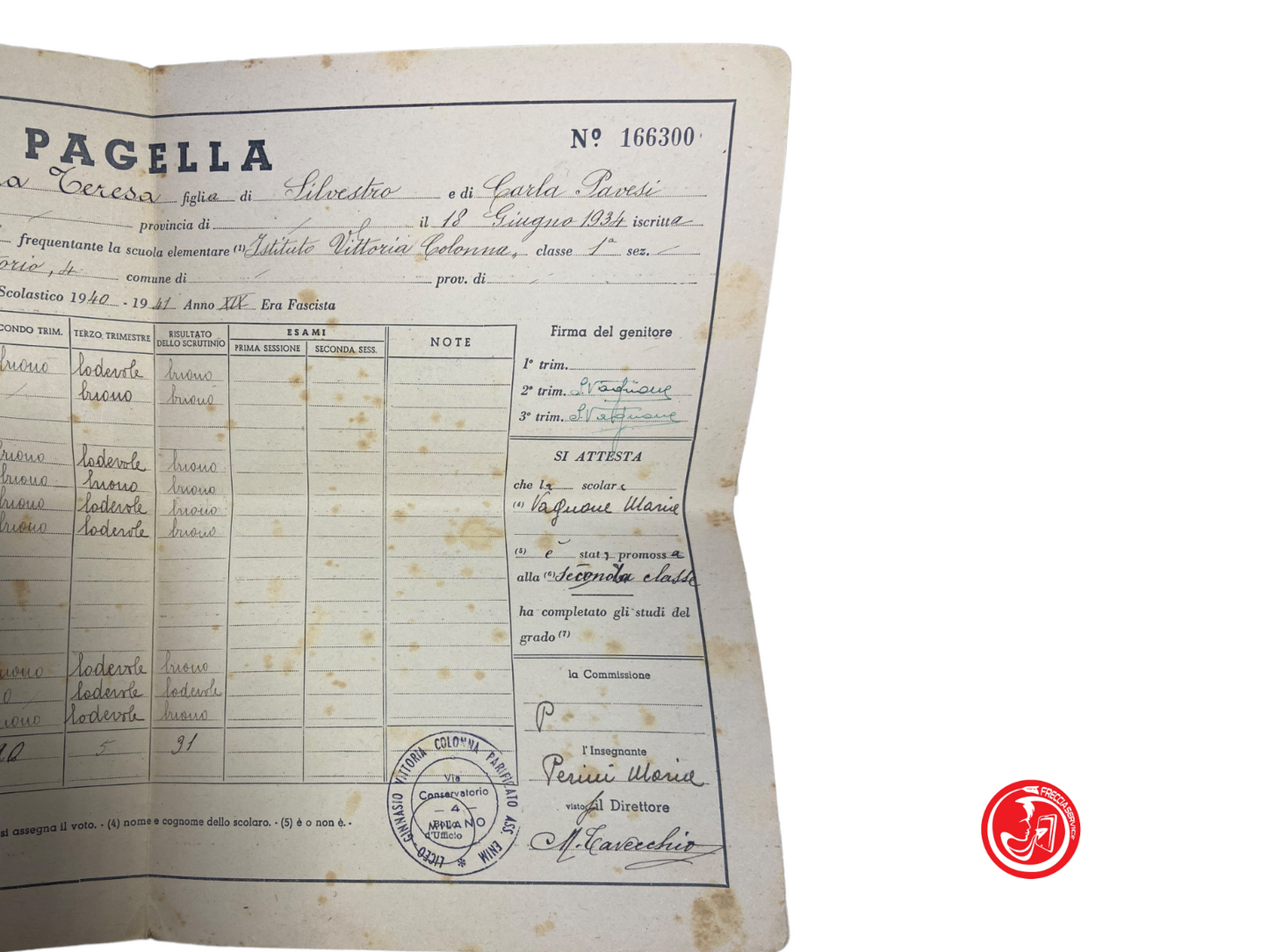 Bulletins scolaires anciens datant du milieu du 20e siècle