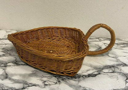 Cestino di vimini a foglia