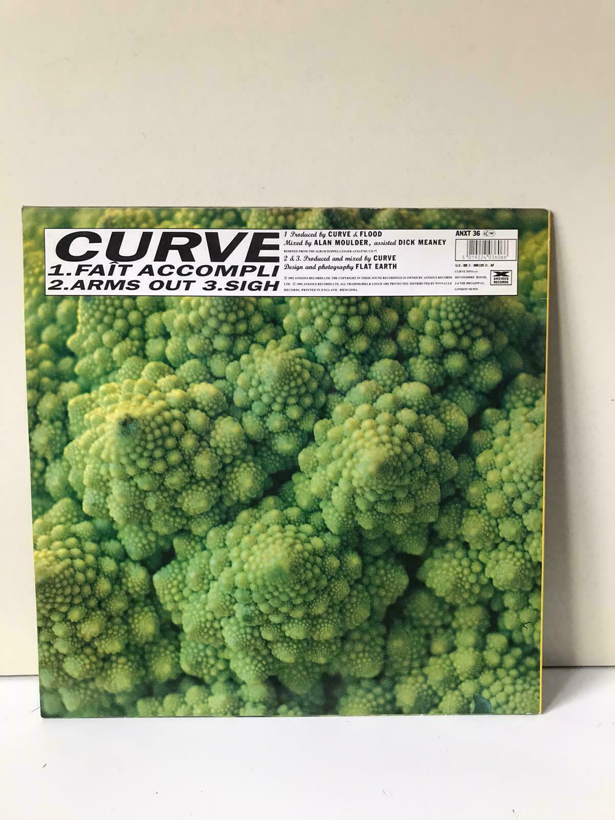 Curve – Faît Accompli