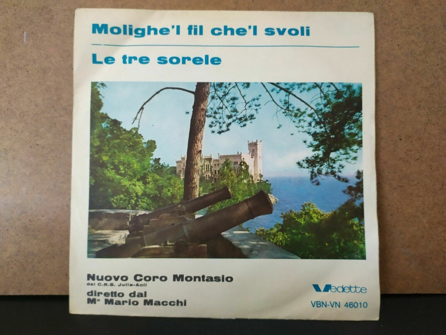 Nuovo Coro Montasio / Molighe'l Fil Che'L Svoli - Le Tre Sorele