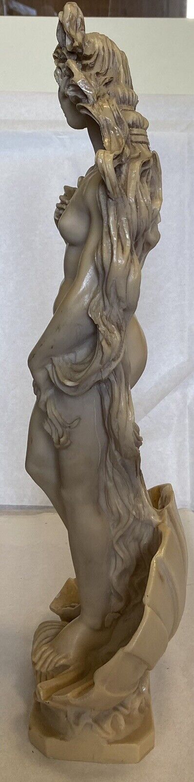 Venus Statue By Botticelli