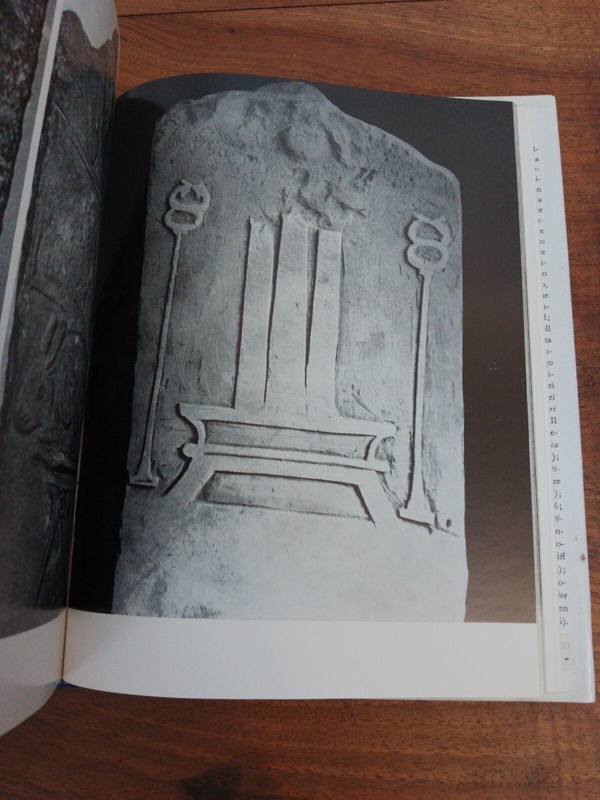 The world of the Phoenicians - S. Moscati, ed. the Assayer 1966