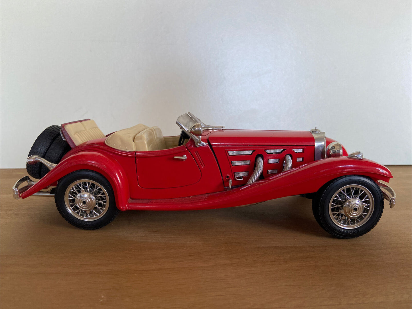 Macchinina Burago Mercedes Benz 500K Roadster (1936)