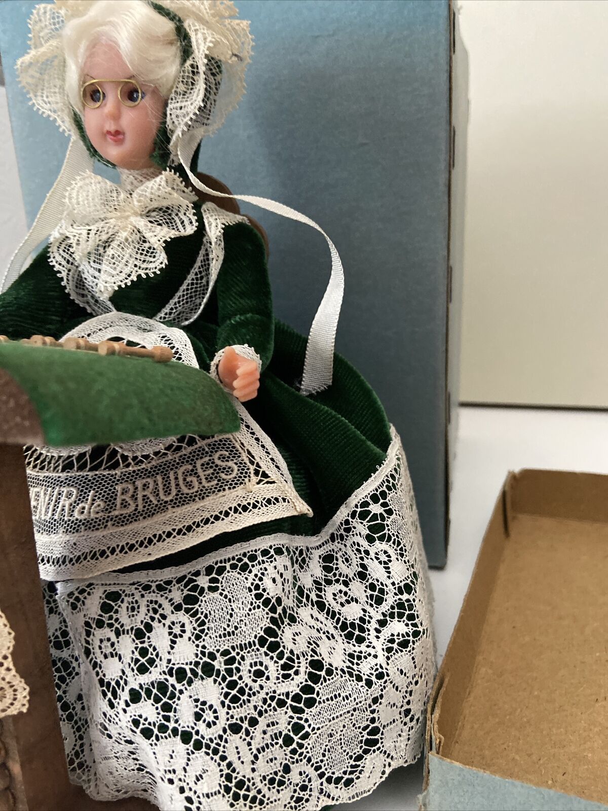 Souvenir De Bruges Doll - Woman Spinning