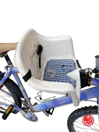 Vélo avec siège enfant 