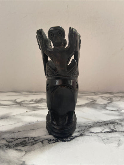 Pezzi D’arte In Legno / Osso