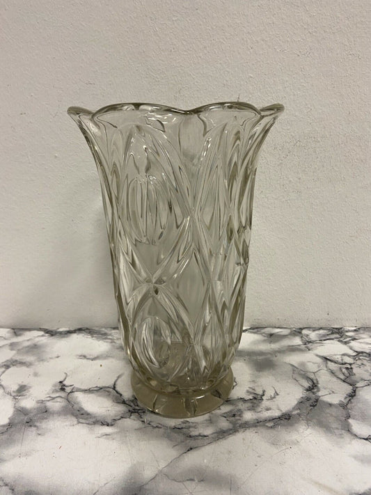 Vaso di vetro lavorato