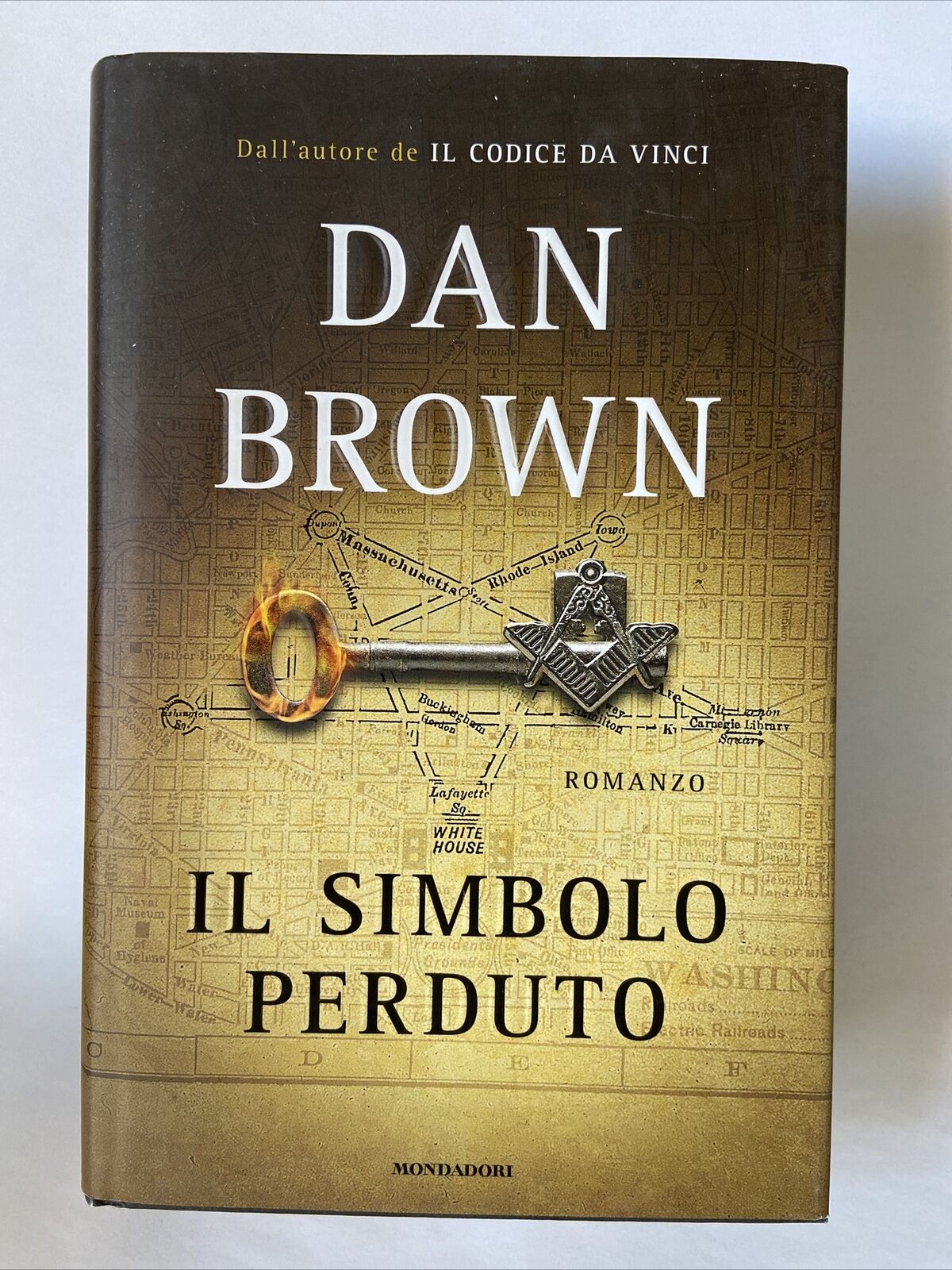 THE LOST SYMBOL. Dan Brown. Mondadori.