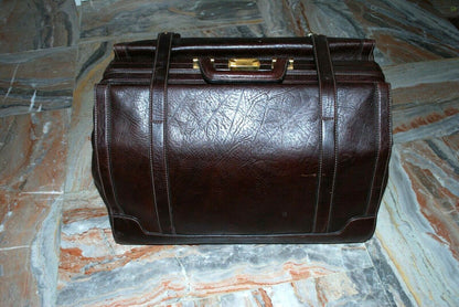 Vintage travel bag