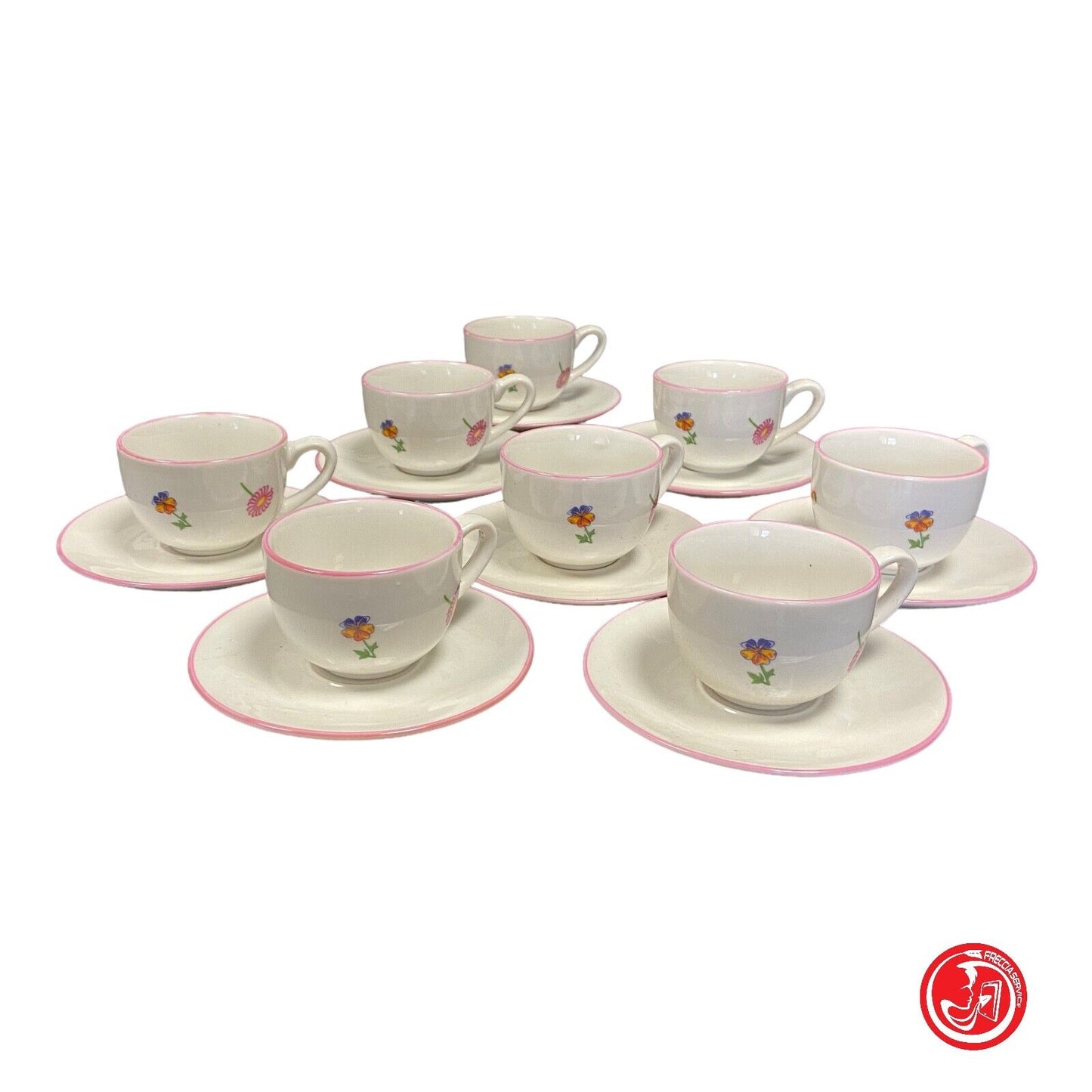 Set of tea cups and saucers 