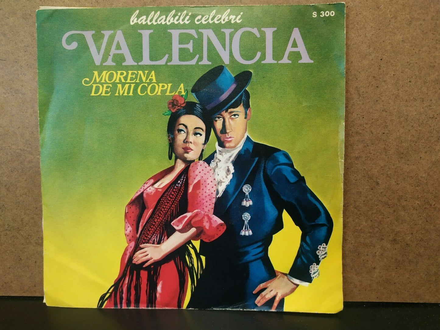 Famous Danceables - Valencia - Morena De Mi Copla 