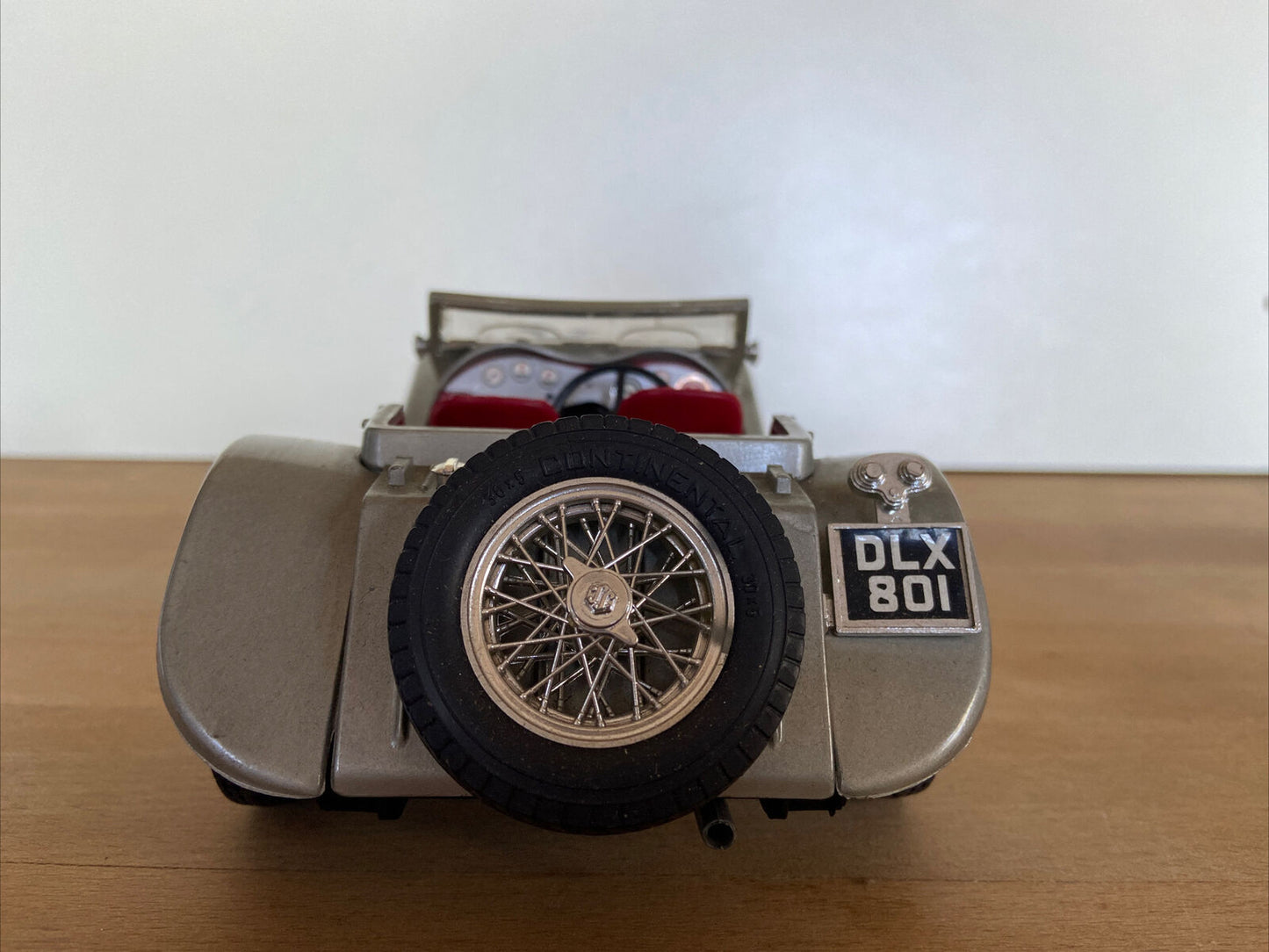 Burago 1/18 diamonds Jaguar SS100 1937 cod. 3006 NO RISERVA