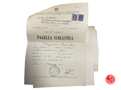 Bulletins scolaires anciens datant du milieu du 20e siècle