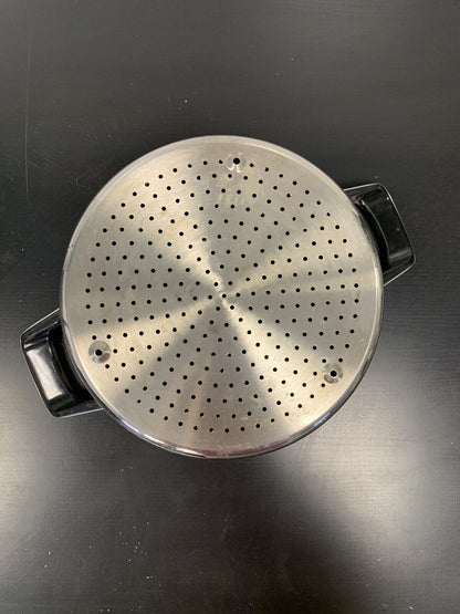 Steel colander