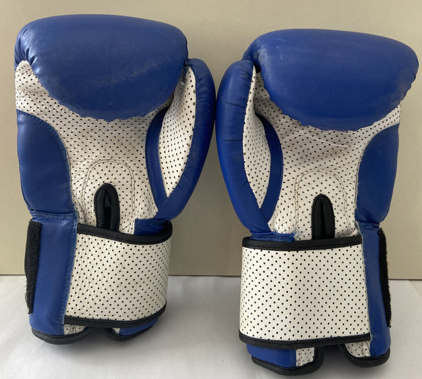 Gants de boxe bleus pour hommes