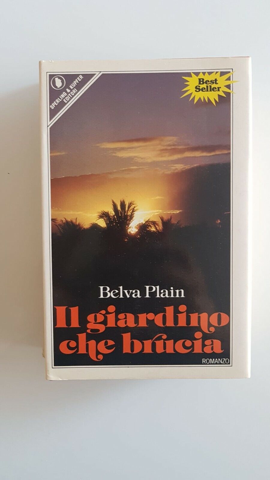 Il giardino che brucia, B. Plain