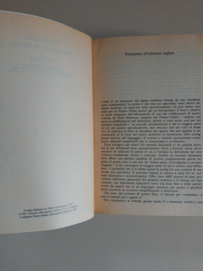 THE DICTIONARY OF MODERN KNOWLEDGE - OSCAR MONDADORI - 1981