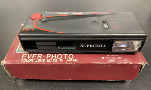 Vintage Supremia Supercolor 110 Pocket Camera