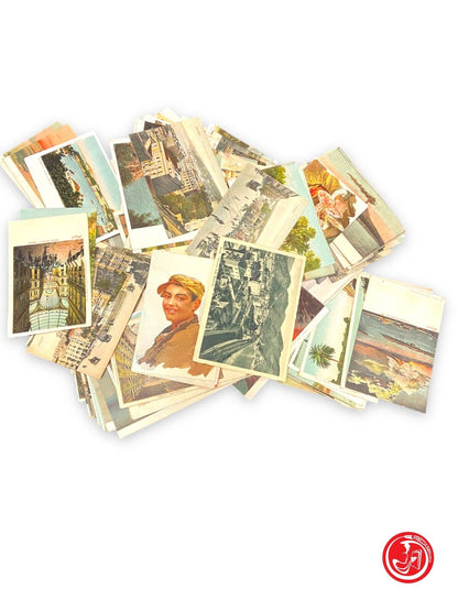 Environ 40 cartes postales anciennes