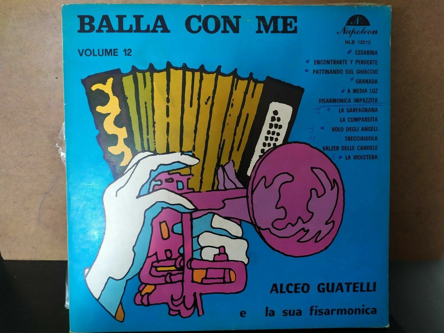 Alceo Guatelli et son accordéon – Dance With Me Volume 12 