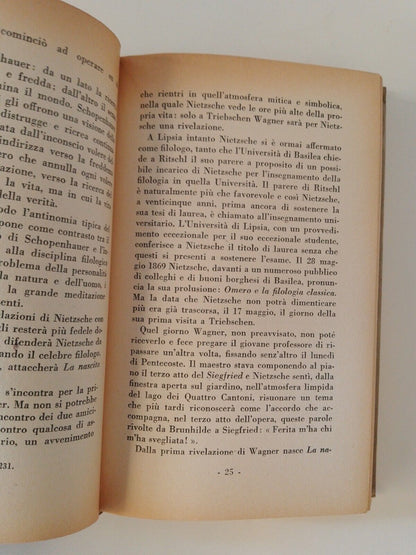 Nietzsche, édité par E. Paci, Garzanti, 1940