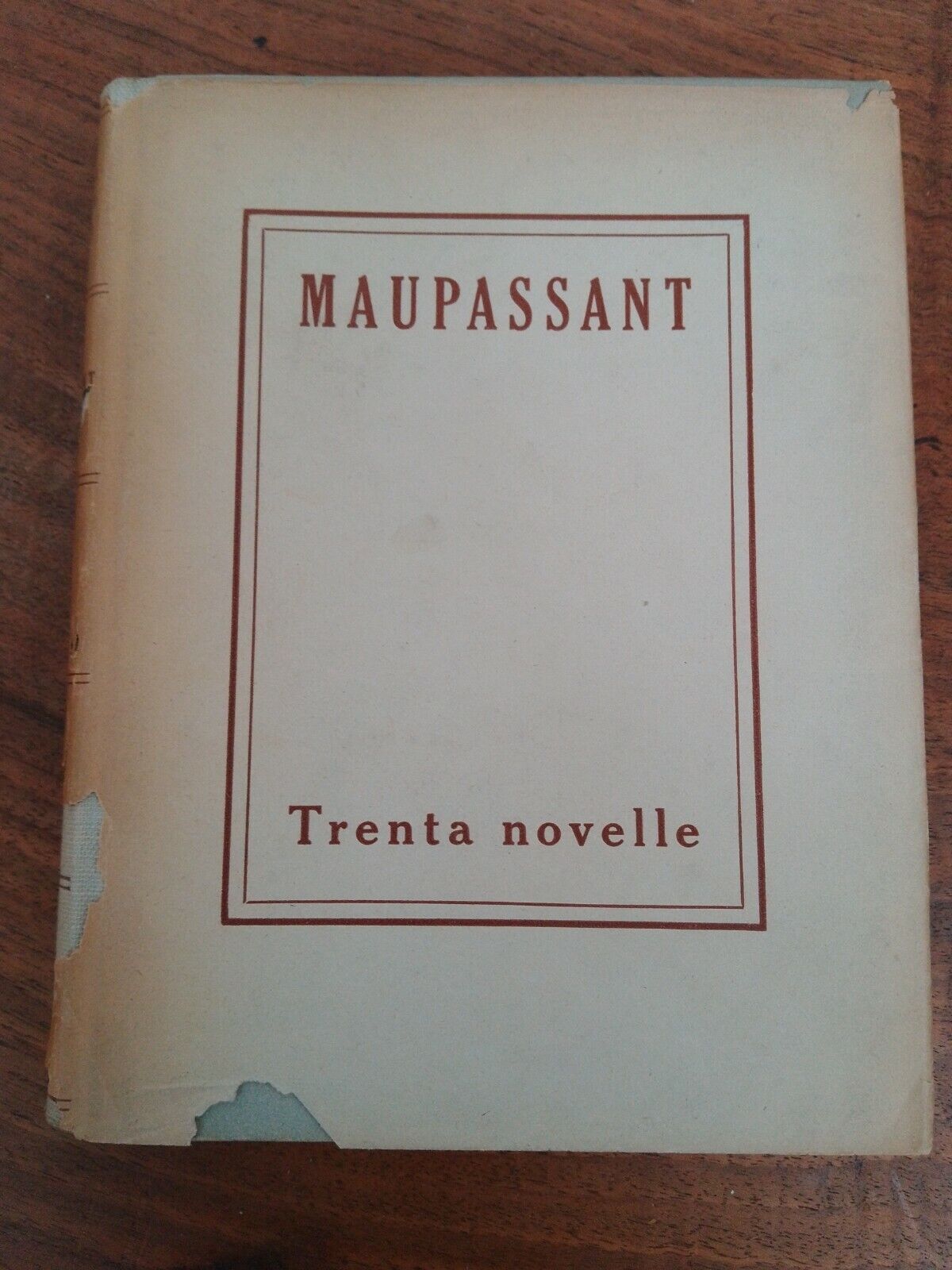 DE MAUPASSANT THIRTY NEWS UTET 1945