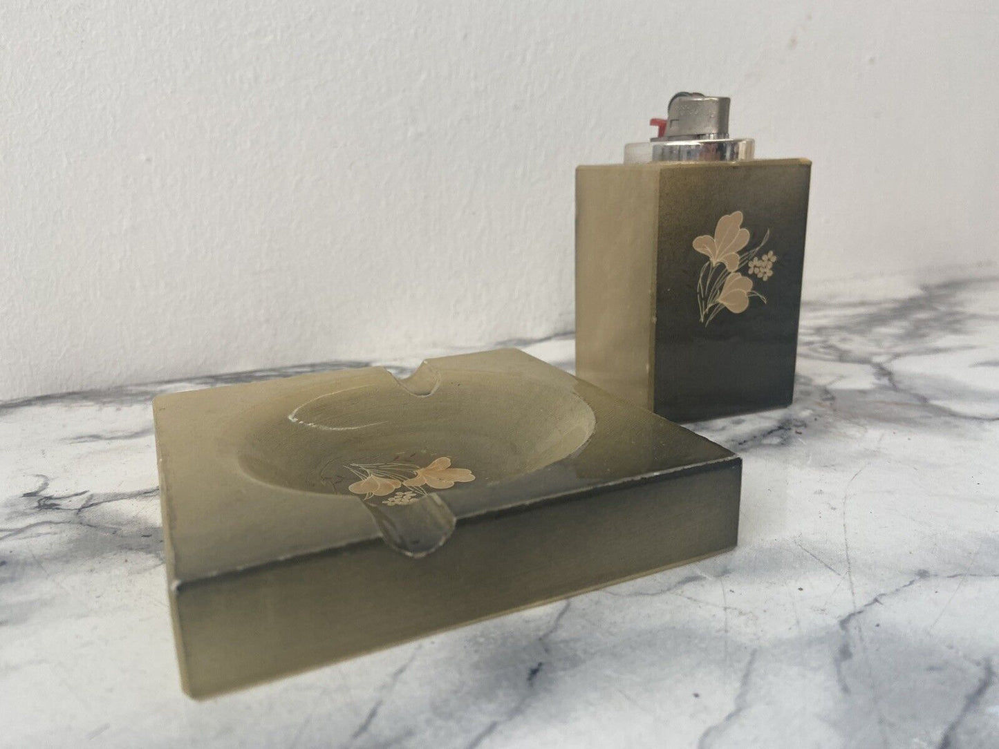 Glass Lighter Holder with Ashtray