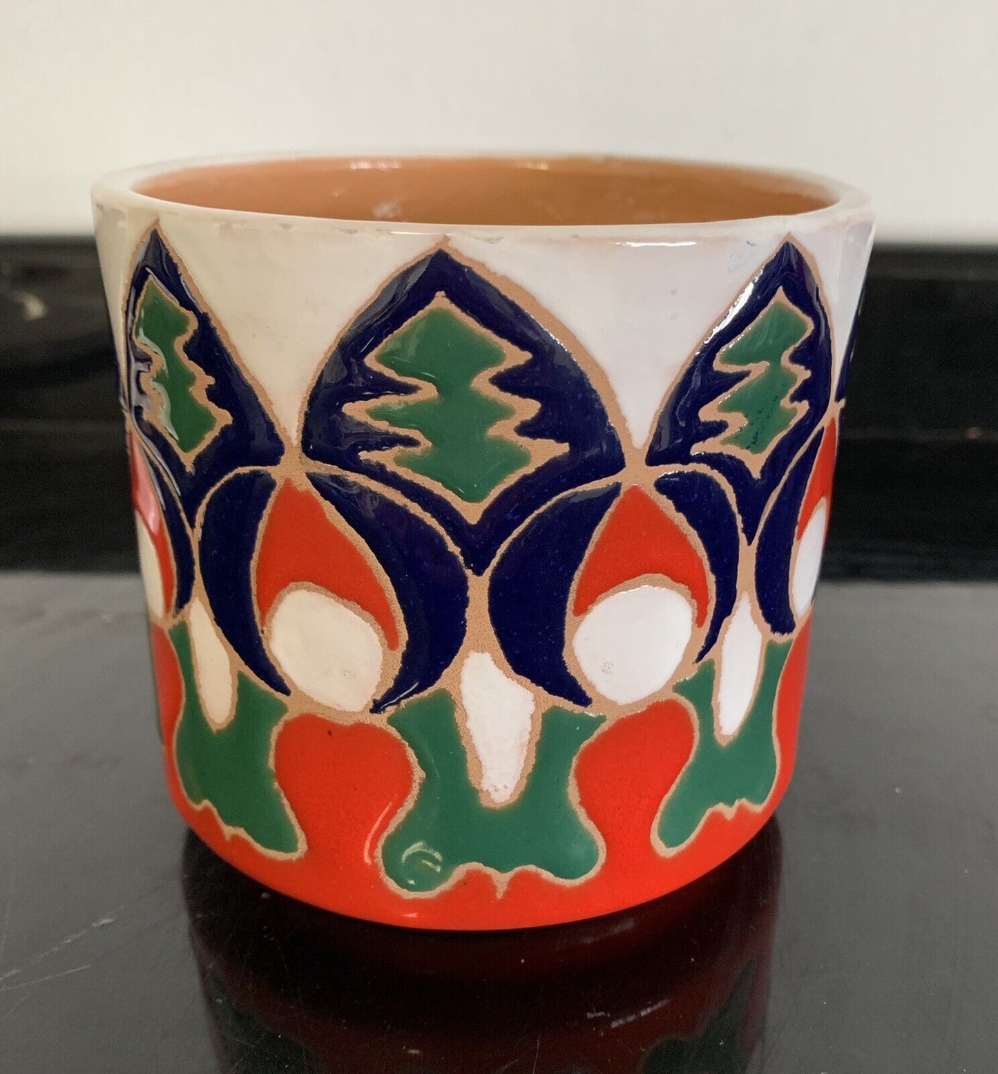 Decorated ceramic object holder