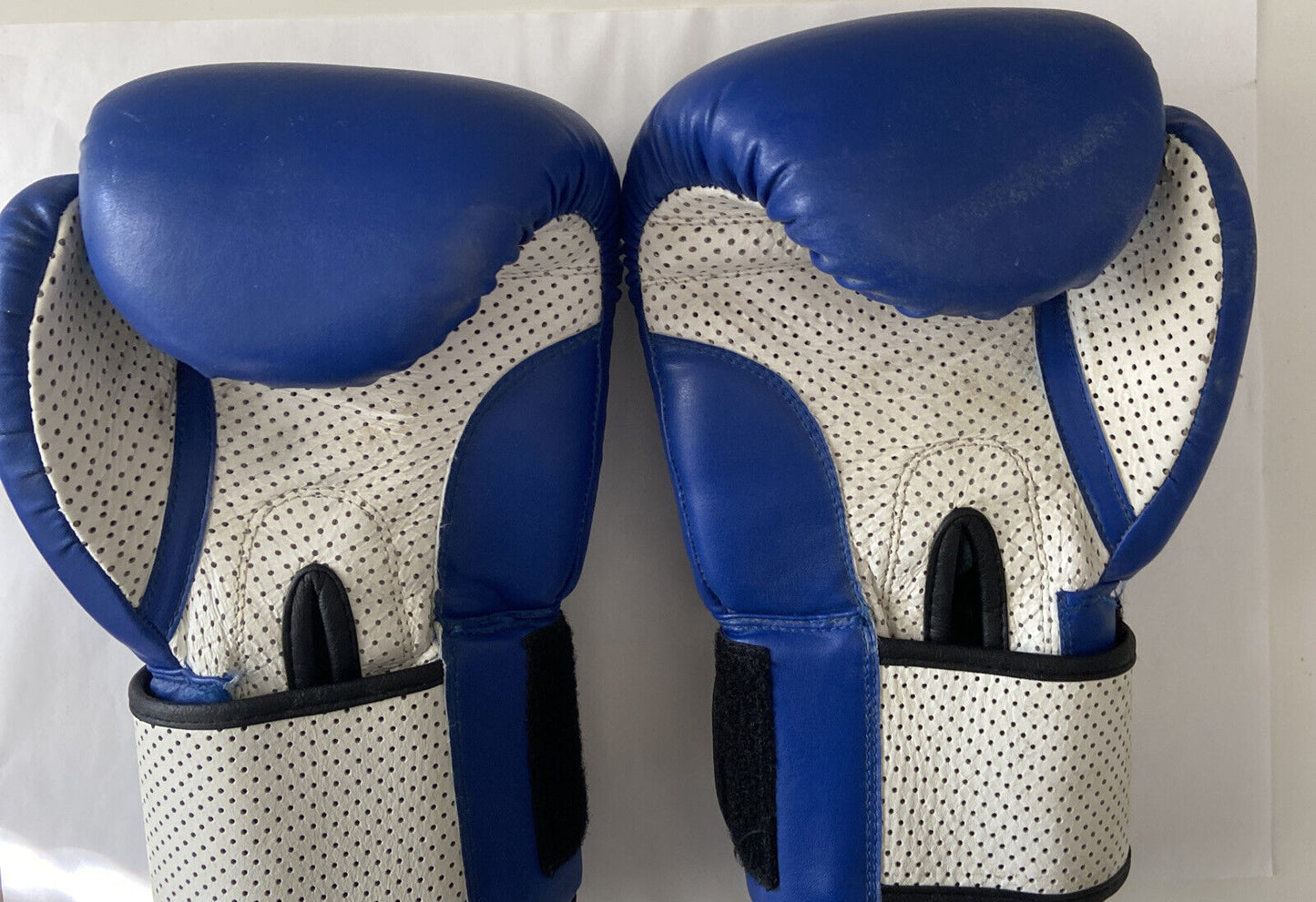 Gants de boxe bleus pour hommes