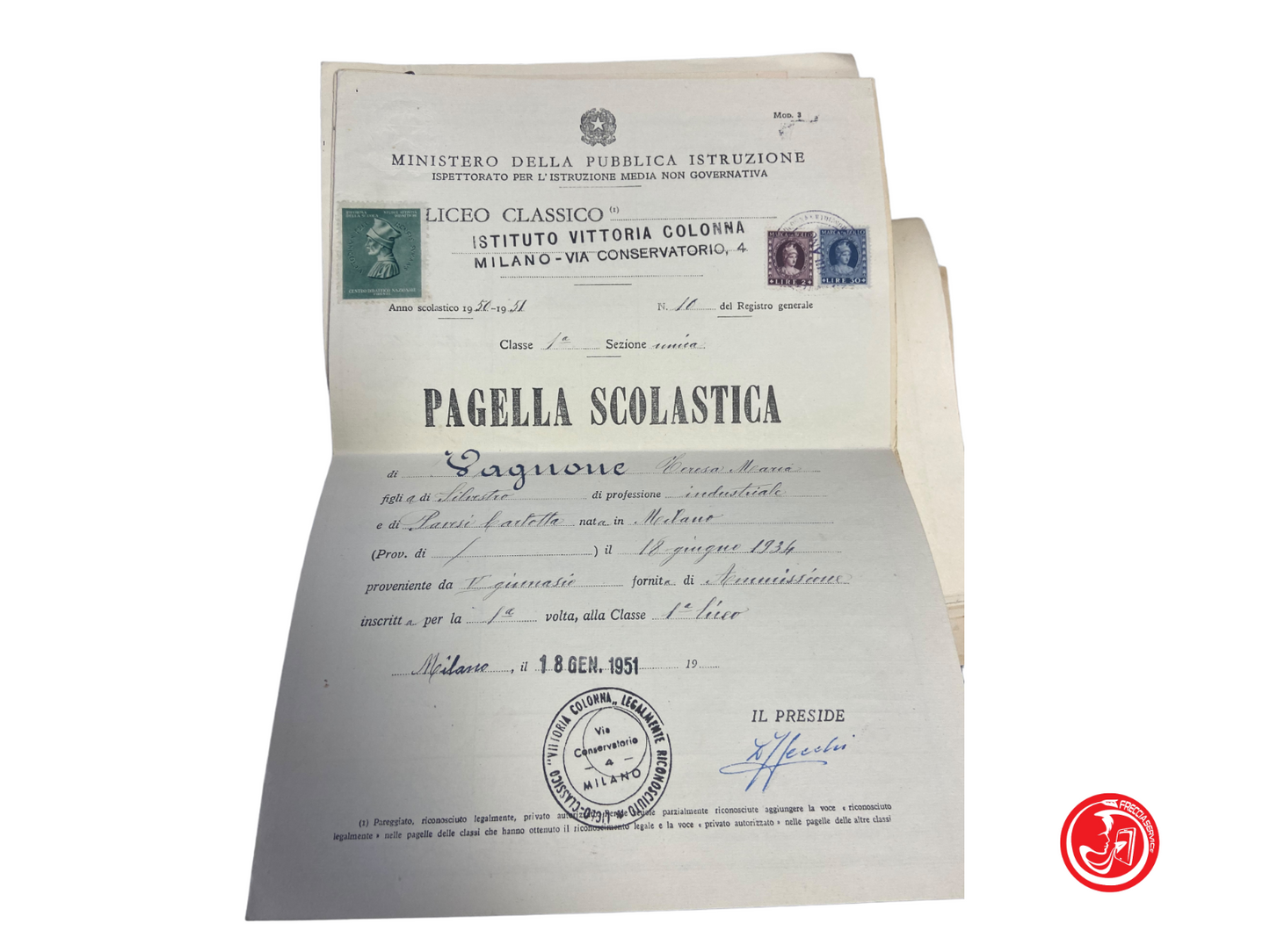 Bulletins scolaires anciens datant du milieu du 20e siècle