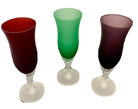 Set of 3 champagne glasses