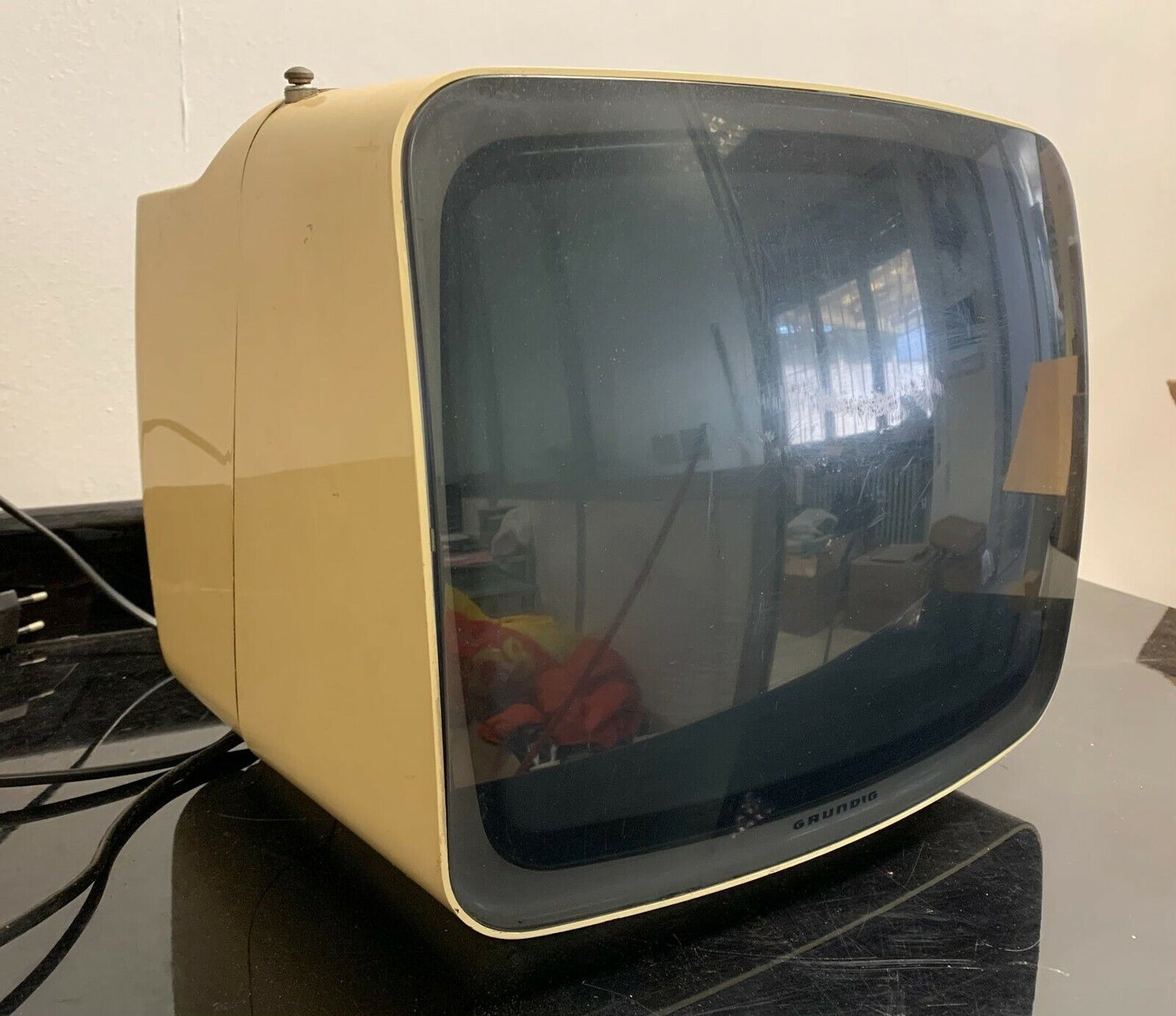 Vintage 70s television