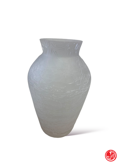 Vase en verre satiné