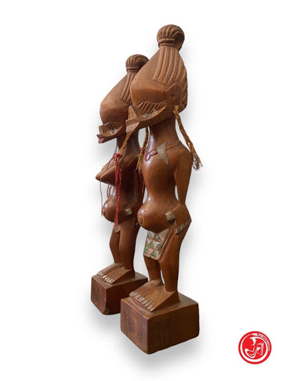 Coppia di statue in legno - produzione artigianale etnica