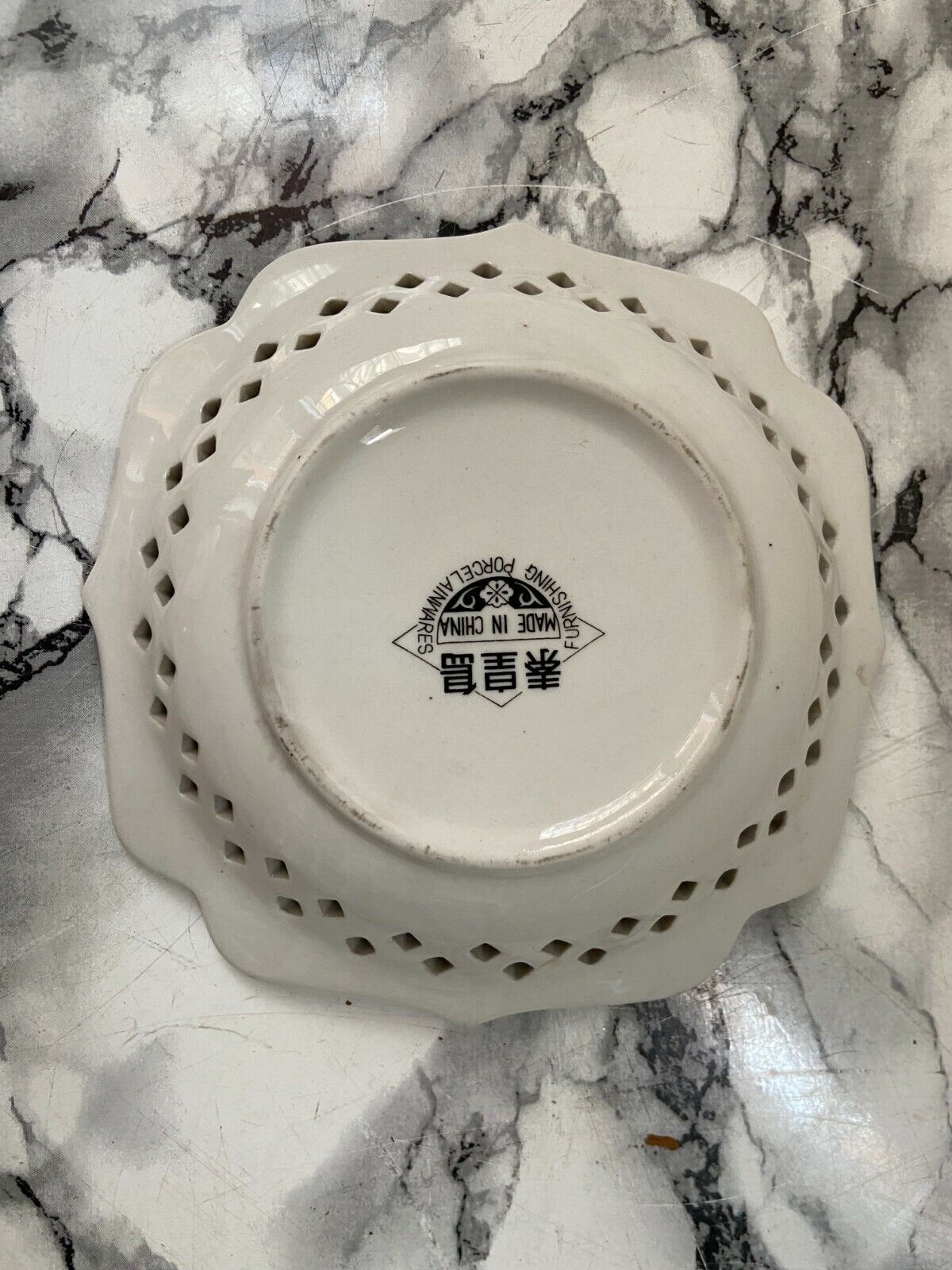 Piatto in porcellana made in china