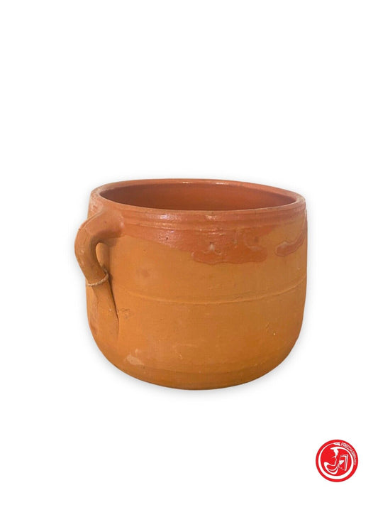 Indoor/outdoor terracotta vase 