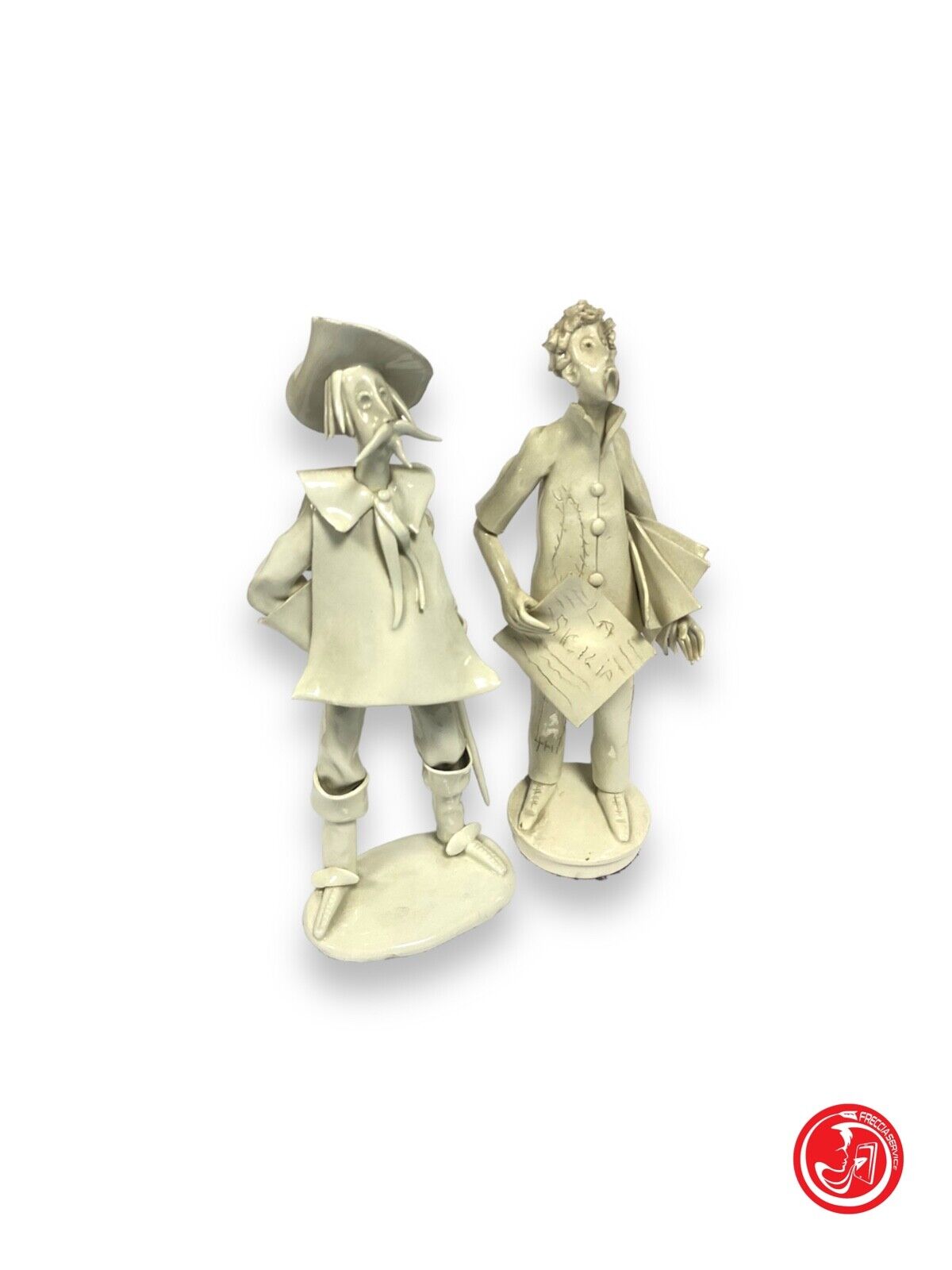 Figurines en porcelaine blanche 