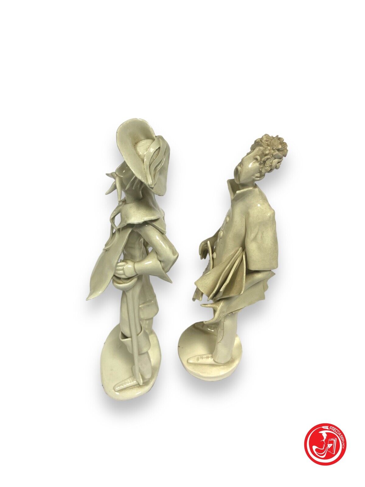 Figurines en porcelaine blanche 