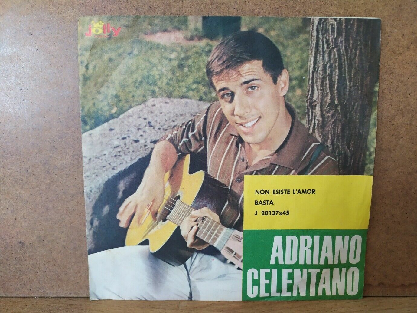 Adriano Celentano – L'amour n'existe pas / Assez 